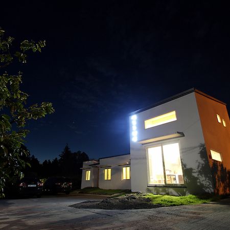 Saemmoru Pension Seogwipo Bagian luar foto