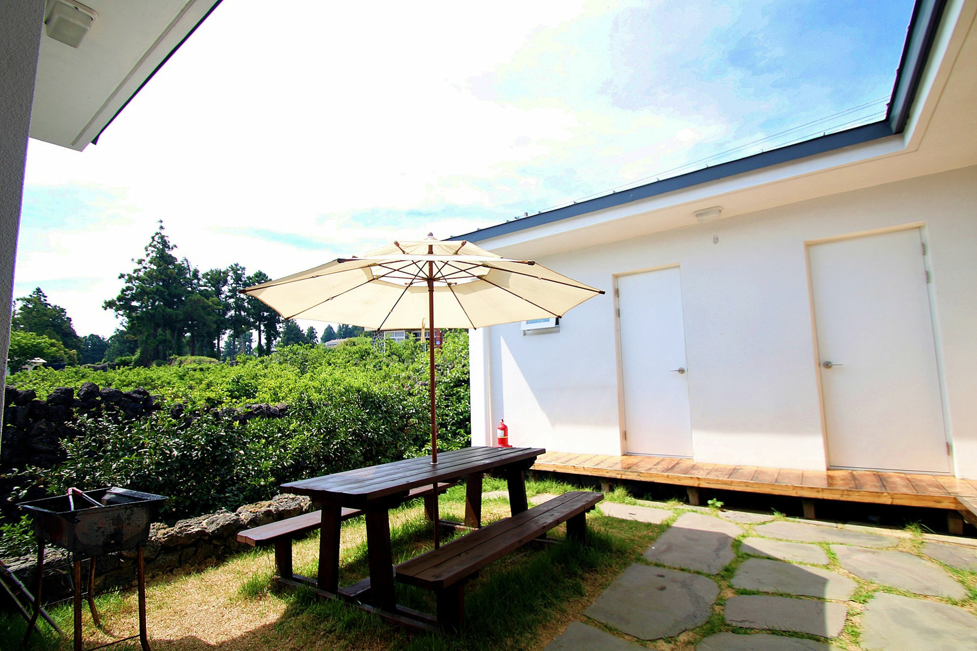 Saemmoru Pension Seogwipo Bagian luar foto